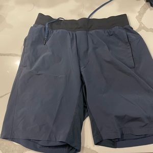 Lululemon THE short, 9” inseam, no liner